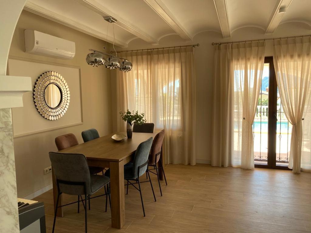 The Best Holiday Villa Калпе Екстериор снимка