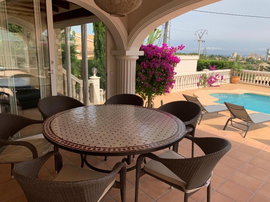 The Best Holiday Villa Калпе Екстериор снимка